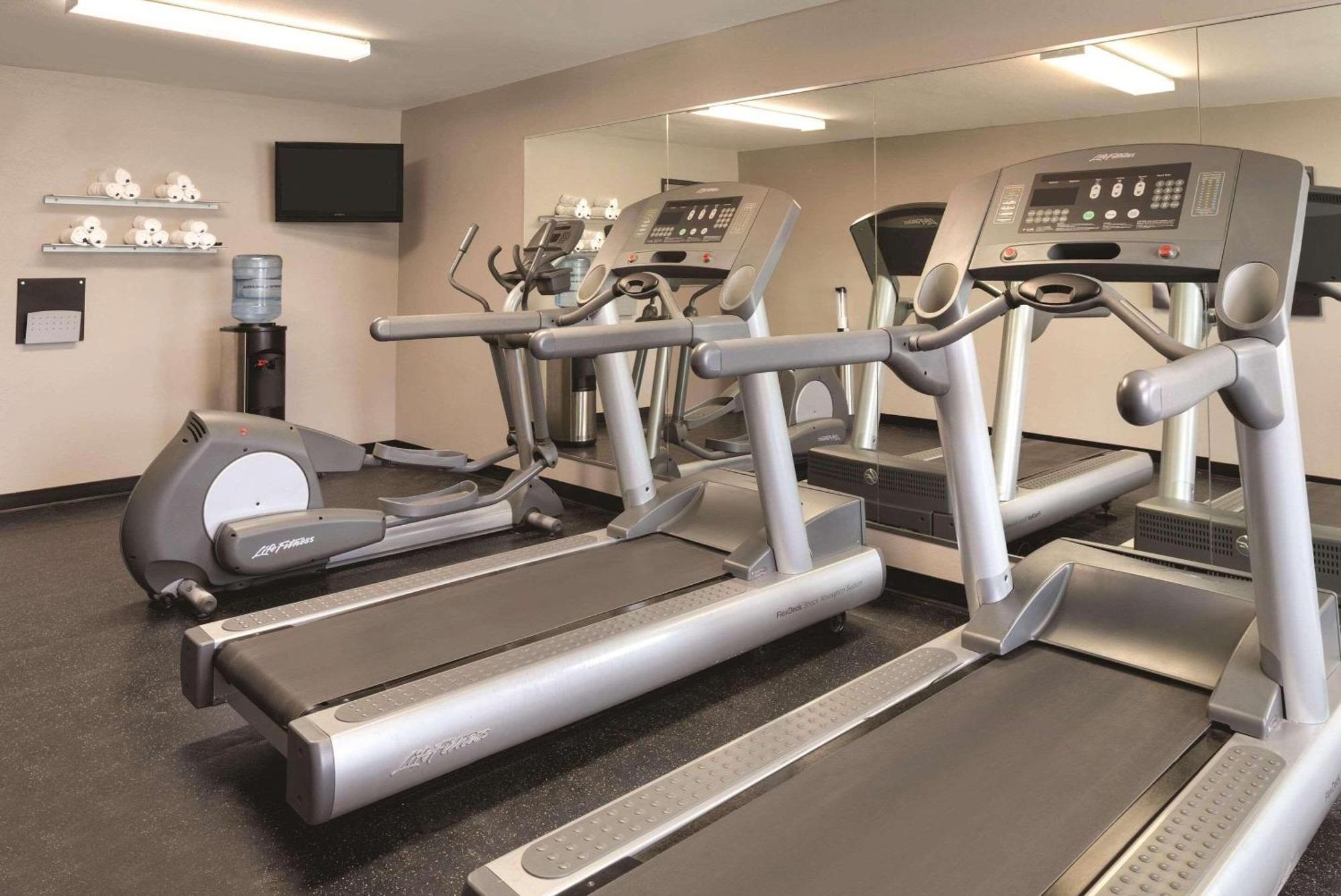 Country & By Radisson, Cedar Falls, Ia Hotel 3*